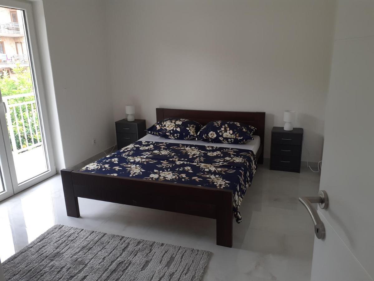 Apartmani Miletic Jelsa  Exterior foto